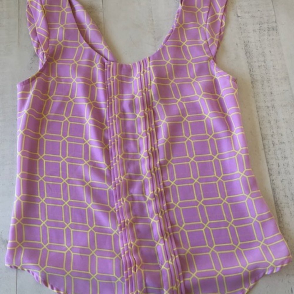 SLEEVELESS PRETTY LILAC COLOR BLOUSH